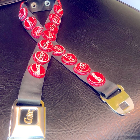 COKE brand vintage foreign bottle caps - Picture 6 of 6